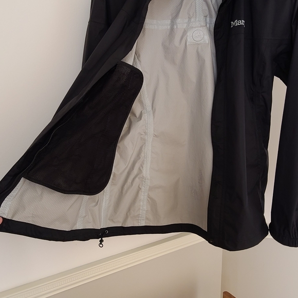 Marmot Rain jacket in black - Picture 4 of 9